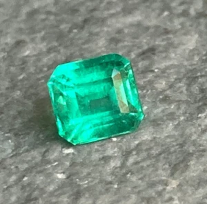0,80 CTS Raro Alto Lustroso Natural Colombiano Cuadrado Esmeralda Octágono - Imagen 1 de 7