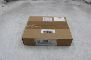 Cisco CP-LCKNGWALLMOUNT Locking Wall Mount Kit For 7910 7940 7960 New - Afbeelding 1 van 2