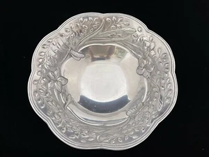 Lenox Butterfly Meadow 3 Quart Metal Serveware Bowl #6192330 - Picture 1 of 7