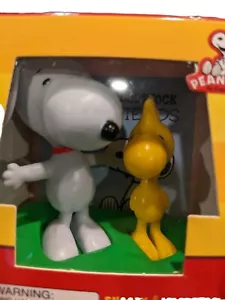 PEANUTS Snoopy and Woodstock Best Friends MINIATURES and Tiny Paperback - Picture 1 of 4