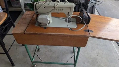 Singer 675u Sewing Machine Zig Zag Slant Needle Vintage With Table Untested  - image 1 of 4