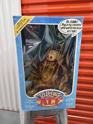 Reproductor de casete de peluche Talking Alf The Storytelling Alien 1987 con caja Foto 1 de 4