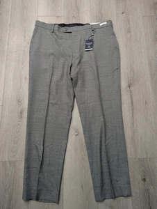 NWT Jos A Bank Traveler Dress Trousers Men Size 40 X 30 Tailored Fit Flat Front - Picture 1 of 5