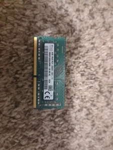 8GB 1Rx8 PC4-2400T-SA1-11 DDR4 2400Mhz Hynix Laptop RAM - Picture 1 of 2
