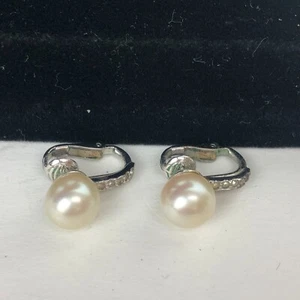 Vintage Faux Pearl & Silver Tone Clip On Stud Earrings Length: 1/4" - Picture 1 of 3