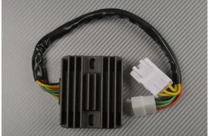 Voltage Regulator Rectifier Type 2 HONDA CBR 954 RR 954RR SC50 2002-2003 - Picture 1 of 3