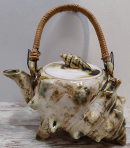 Vintage ~ Sea Shell Tea Pot w/ Rattan Handle ~ Kyusu Oribeware ~ Japanese ~ 5x4 - Picture 1 of 10