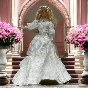 Perla Blanca - Vestido de novia blanco único hecho a mano para muñecas - Imagen 1 de 21