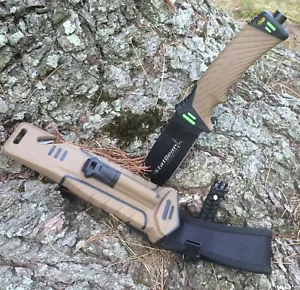Coltello da caccia StatGear Surviv-All - guaina, avviatore a fuoco, taglierina per corde e affilatrice - Foto 1 di 7