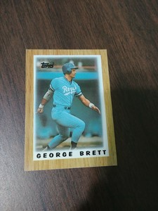 1987 Topps Mini Leaders Baseball Card #57 George Brett - Kansas City Royals 