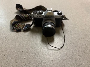 Appareil photo reflex argentique 35 mm Pentax K1000 avec kit objectif 50 mm - Testé et fonctionne très bien ! - Photo 1 sur 8