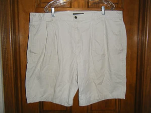 Perry Ellis America Pleated Front Light Khaki Shorts - Size 44 - Picture 1 of 1