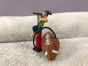 Christmas ornament Hallmark Elf Pumping Up Football 1994 CH4774 - Picture 1 of 5