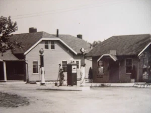 RPPC Echt Foto Postkarte sichtbare Tankstelle Pumpen Schild Clyde OH Ohio - Bild 1 von 10