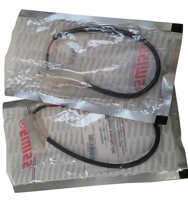 ukscooters VESPA БОКОВЫЕ ПАНЕЛИ ИНДИКАТОР ПРОВОДА ЗАЖИМ X 2 PX LML T5 НОВЫЕ ЗАЖИМЫ - Изображение 1 из 2