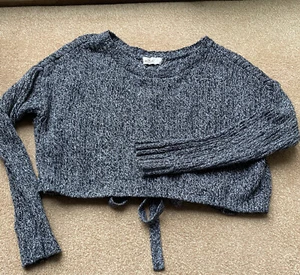 Hollister Women’s ladies Crop Cable Chunky knit jumper size S Tie Back Detail - Picture 1 of 7