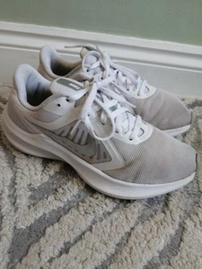 Women's Nike Downshifter 10 All White Running Shoes Size 5 - Excellent Condition - Picture 1 of 9