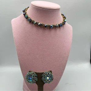 Vintage weiße Ohrringe und passende Halskette Aurora Borealis irisierend blau - Bild 1 von 10