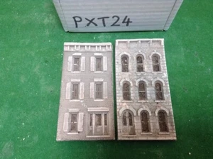 2x OO HO Scale Low Relief Shop Fronts (PXT24) - Picture 1 of 7