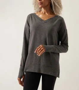 ATHLETA Coaster Luxe Fleece Women’s V-Neck Charcoal Sweatshirt Size Small NEW - Picture 1 of 12