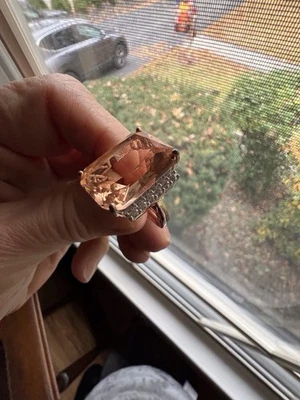 Genevieve 纯银 18K 玫瑰金镀粉色立方氧化锆戒指 — 第 1/4 张图片