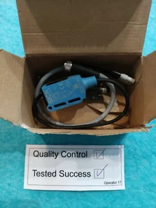 Photoelectric Sensor Type: WL9-3P3032S28 Part no.: 1052899 Fotocelula - Imagen 1 de 2