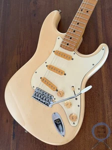Fender Stratocaster, ‘72, Aged Vintage White, 1993 - Picture 1 of 20