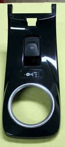 2011-12 NISSAN LEAF GEAR SHIFTER TRIM - Picture 1 of 2