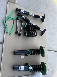 Rev9 Hyper Street II Coilovers Mini Cooper 2014-2020) w/ Front Camber Plates - Picture 1 of 7