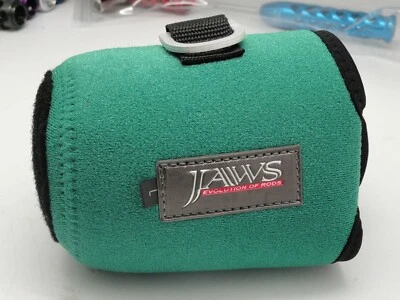 Cubierta JAWS talla L para carrete Accurate BX 600W Avet HXW Daiwa SA50 Shimano TN50 GRN Foto 1 de 4