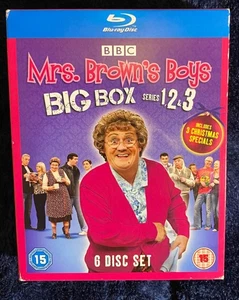 Mrs Brown's Boys Big Box (Box Set) (Blu-ray, 2013) - Bild 1 von 3