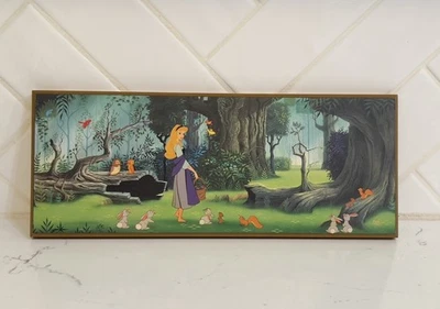 Placa de arte del bosque de rosas brezo de la Bella Durmiente Disney - Coleccionable de la tienda Disney Foto 1 de 4