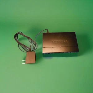 NETGEAR 8-Port Gigabit Ethernet Unmanaged Switch GS308v3 - Picture 1 of 4