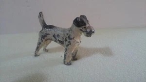 Vintage solid metal standing Airedale Terrier ornament 6cm high #D.11 - Picture 1 of 3