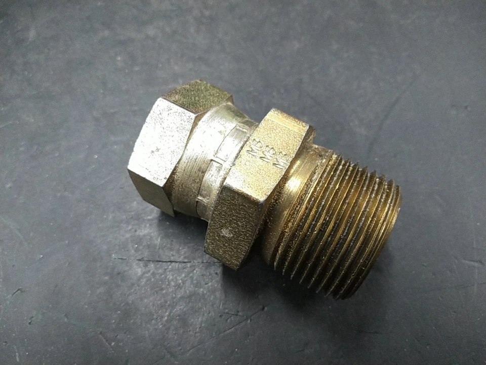 1404-16-12 Male 1" NPT to Swivel Female 3/4" NPSM - Image 1 of 1