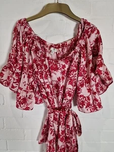 River Island Petite satin floral bardot ruffle sleeved Playsuit Pink NWT - Picture 1 of 7