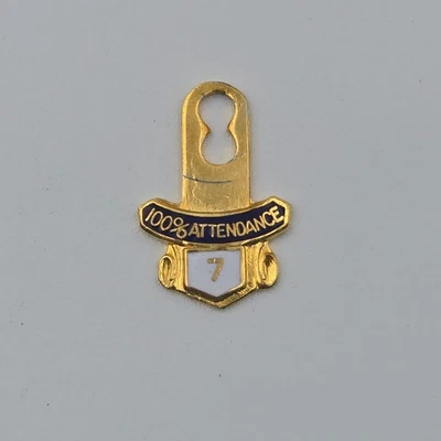 Pin Rocker Lions Club International 7 Años 100% Asistencia Esmalte Tono Dorado Foto 1 de 3