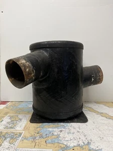 Centek 1600102 Sea Ray 385221 Starboard Muffler 5" x 5" Vernalift - Picture 1 of 2