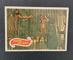 Planet of The Apes Film Canadian O-Pee-Chee 1967 #20 Pleading for Mercy! Card - Picture 1 of 2