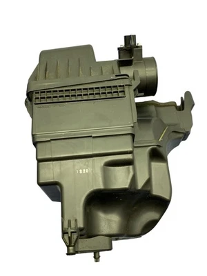 MITSUBISHI OUTLANDER 2022-2023 OEM 2,5 L FILTRO DE AIRE MONTAJE DE CAJA Foto 1 de 4