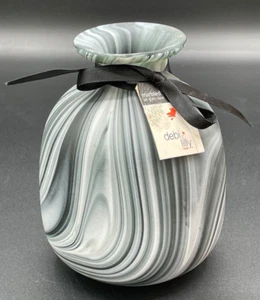 Jarrón pequeño de vidrio artístico mármol Debi Lilly, gris/negro/blanco, floral - Imagen 1 de 8