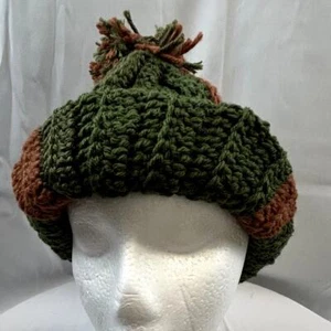 Gehäkelte große grüne und braune Strumpf Mütze Kappe Handarbeit neu ohne Etikett Unisex 13" x 12" - Bild 1 von 8