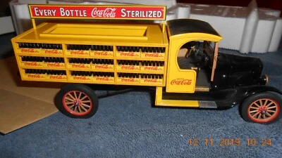 Danbury Mint 1927 Ford TT Open Cab Coca-Cola Delivery Truck Die-cast 1:24 Scale - Image 1 of 4