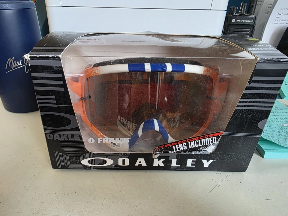 Gafas Oakley O Frame MX fijadas naranja azul rojo, negro iridio y lentes transparentes Foto 1 de 4