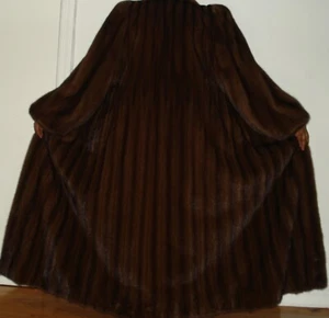 NEW 51" Long SAKS FIFTH AVENUE Mahogany Mink Fur Coat Size 10-12 FREE SHIPPING - Picture 1 of 6