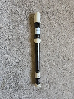 Grabadora soprano Yamaha YRS-24B con digitación barroca Foto 1 de 3