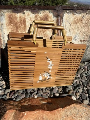 复古竹制顶部手柄钱包手绘花朵白色/棕色/黑色 — 第 1/4 张图片