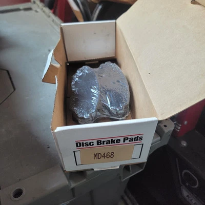 前刹车片套装世界制动 MD468 刹车片 适用于 90 Miata 90-93 Geo Storm — 第 1/2 张图片