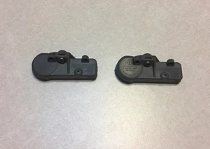 Gm General Motors Factory TPMS Sensors Genuine 22853741 Lot Of 2 - Picture 1 of 2