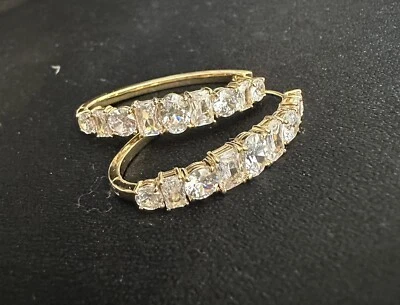 Crystal Oval Hoop Earrings  - Изображение 1 из 4